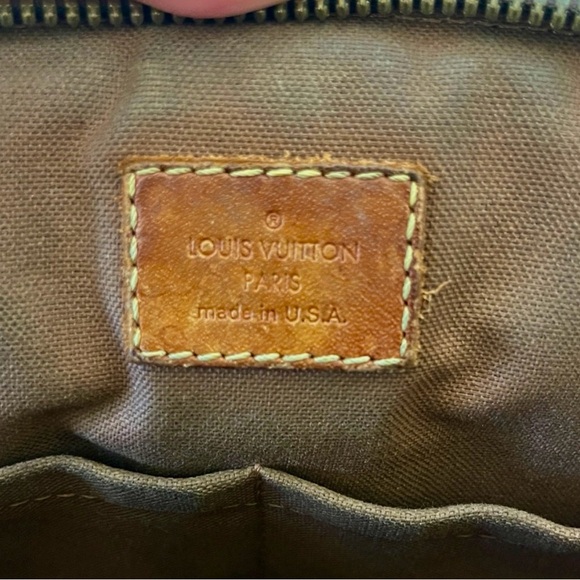 Louis Vuitton Tivoli PM Classic Brown Monogram Handbag With Matching Zippy Walle - Picture 10 of 10